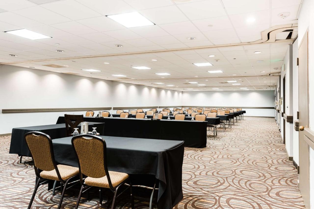 Radisson Hotel Denver-Aurora Kültér fotó